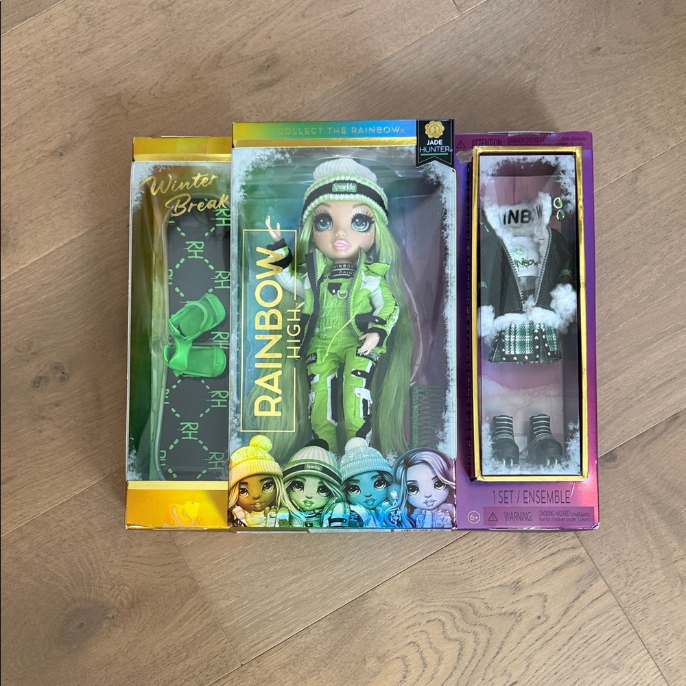 Rainbow High Jade Hunter Winter Break Snow Board Green Fashion Doll